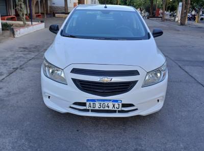 Foto de CHEVROLET ONIX joy 2018, color blanco, en San Juan