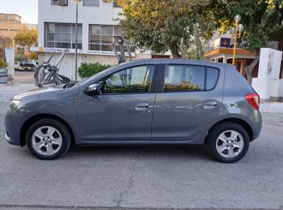 Foto de RENAULT SANDERO  PRIVILEGE 1.6 2018, color sin color especificado, en San Juan