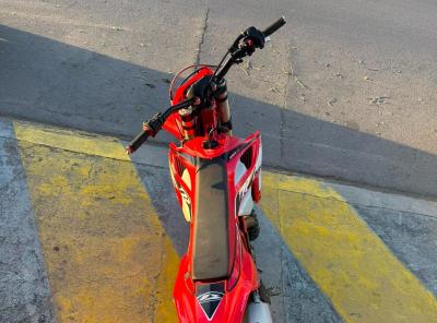 Foto de BETA ENDURO 350 2023, color rojo, en San Juan