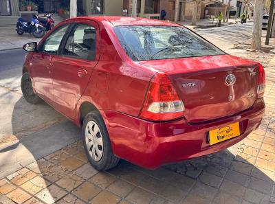 Foto de TOYOTA ETIOS Xs 2016, color rojo, en San Juan