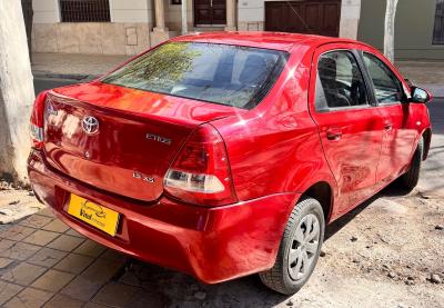 Foto de TOYOTA ETIOS Xs 2016, color rojo, en San Juan