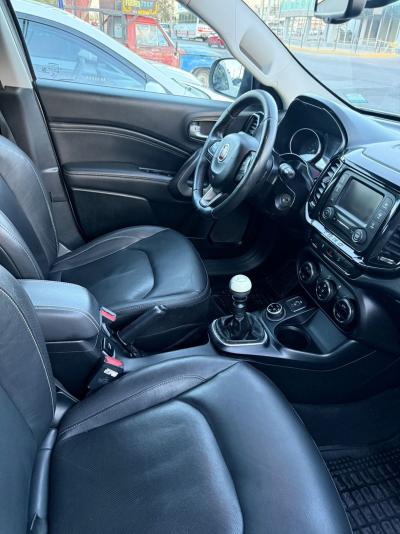 Foto de FIAT TORO FREEDOM 2.0 1.6V 4X4	2017 2017, color gris, en San Juan