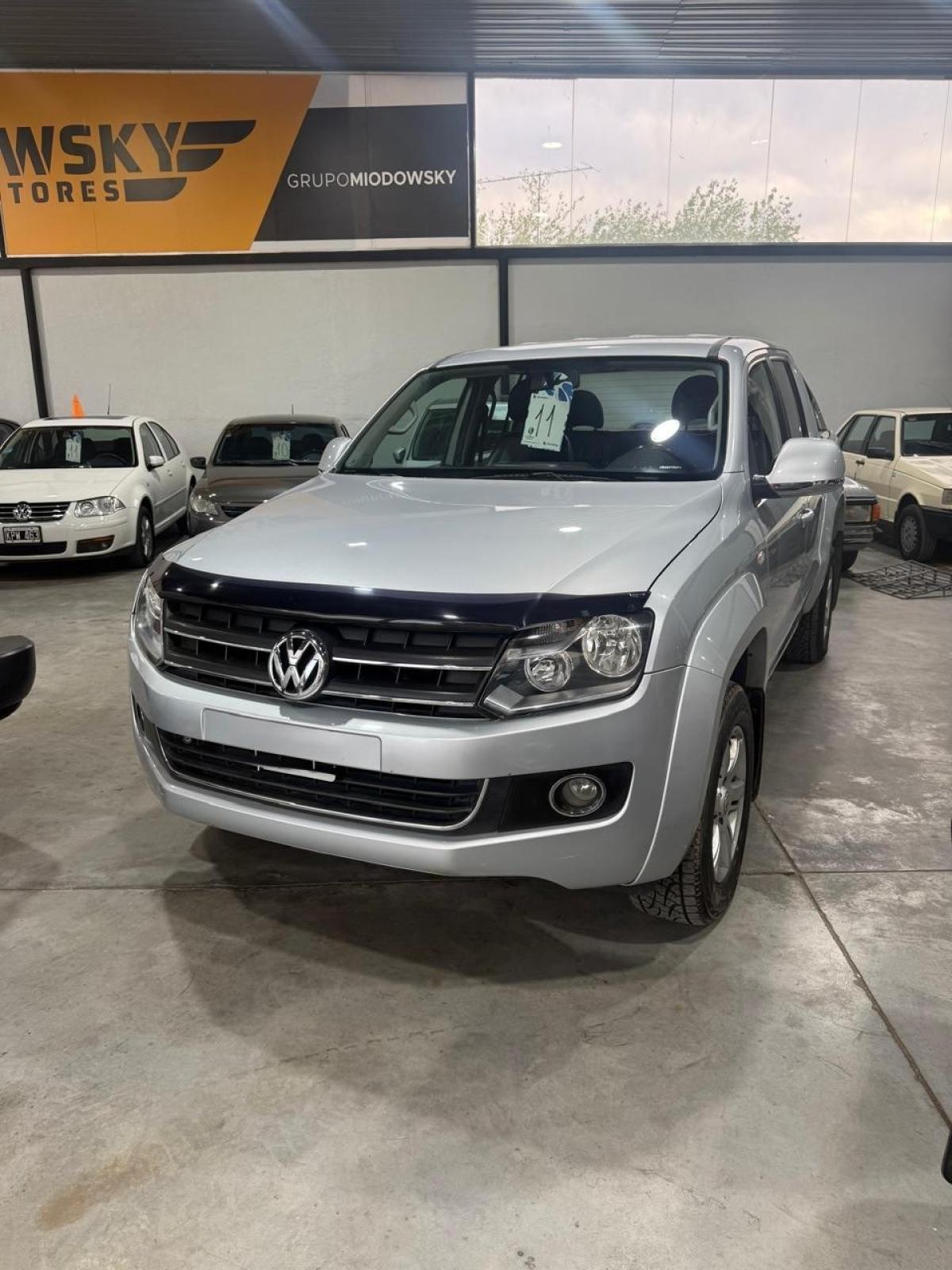 Foto de VOLKSWAGEN AMAROK 2,0L TDI  4x2 HC2 HIGLINE 2011, color plata, en San Juan