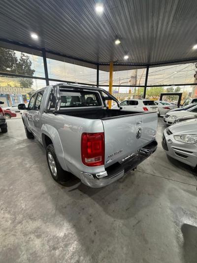 Foto de VOLKSWAGEN AMAROK 2,0L TDI  4x2 HC2 HIGLINE 2011, color plata, en San Juan