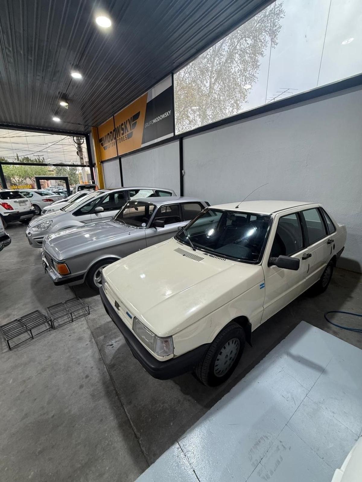 Foto de FIAT DUNA 1,7 SD 1995, color blanco, en San Juan