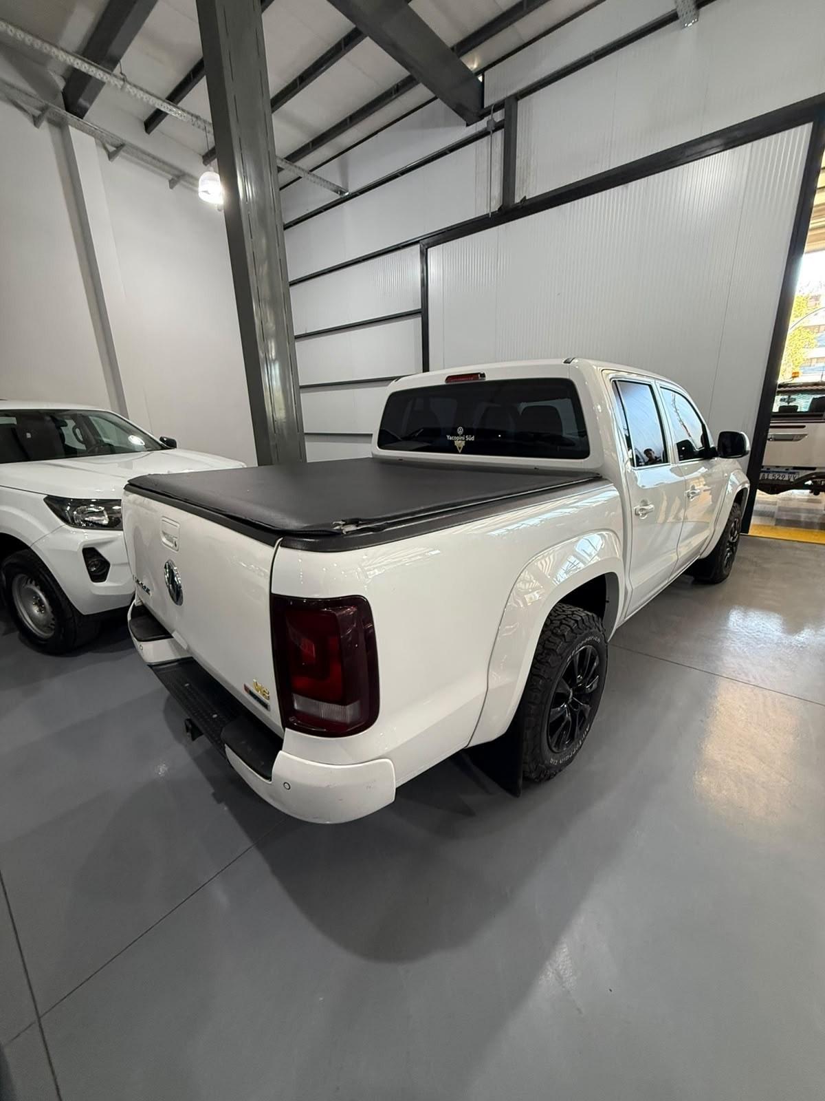 Foto de VOLKSWAGEN AMAROK DC V6 CONFORLINE 3,0L 258CV TDI 4X4 2022, color blanco, en San Juan