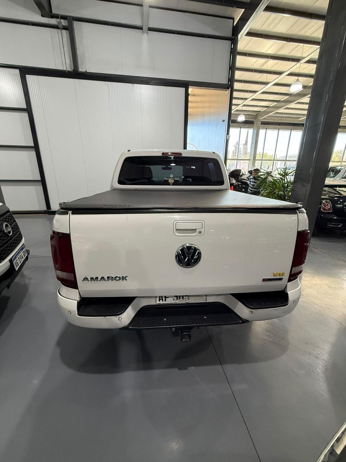 Foto de VOLKSWAGEN AMAROK DC V6 CONFORLINE 3,0L 258CV TDI 4X4 2022, color blanco, en San Juan