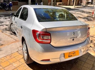 Foto de RENAULT LOGAN Live 1.6 2022, color gris, en San Juan
