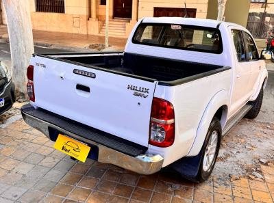 Foto de TOYOTA HILUX Srv 4x2 2014, color blanco, en San Juan