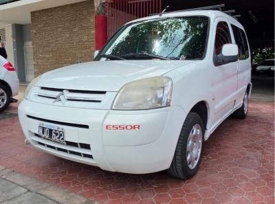 Foto de CITROEN BERLINGO MULTISPACE 1.6 HDI 2013, color blanco, en San Juan