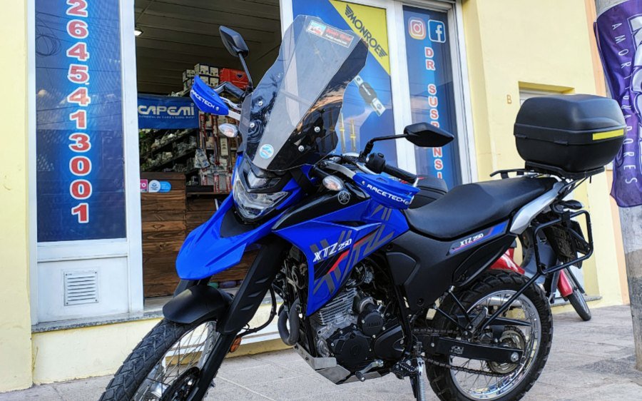 Foto de YAMAHA ENDURO XTZ 250 ABS 2020, color azul, en San Juan