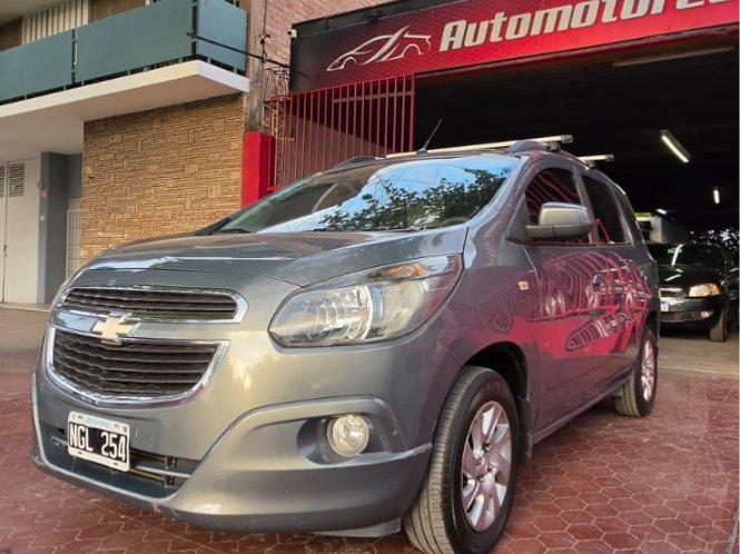 Foto de CHEVROLET SPIN LTZ 1.3 D 2013, color gris, en San Juan