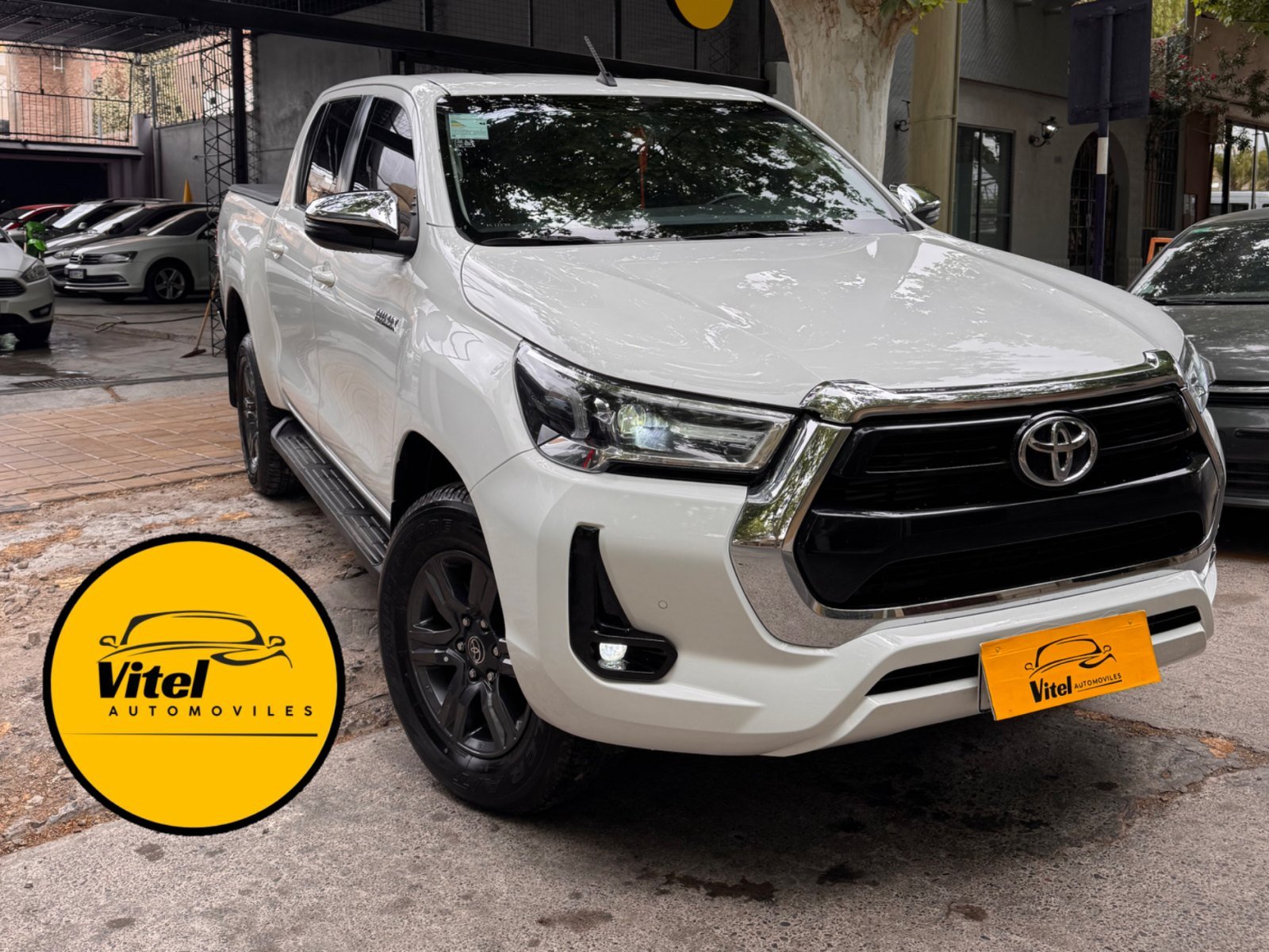 Foto de TOYOTA HILUX Srv 4x2 At 2023, color blanco, en San Juan