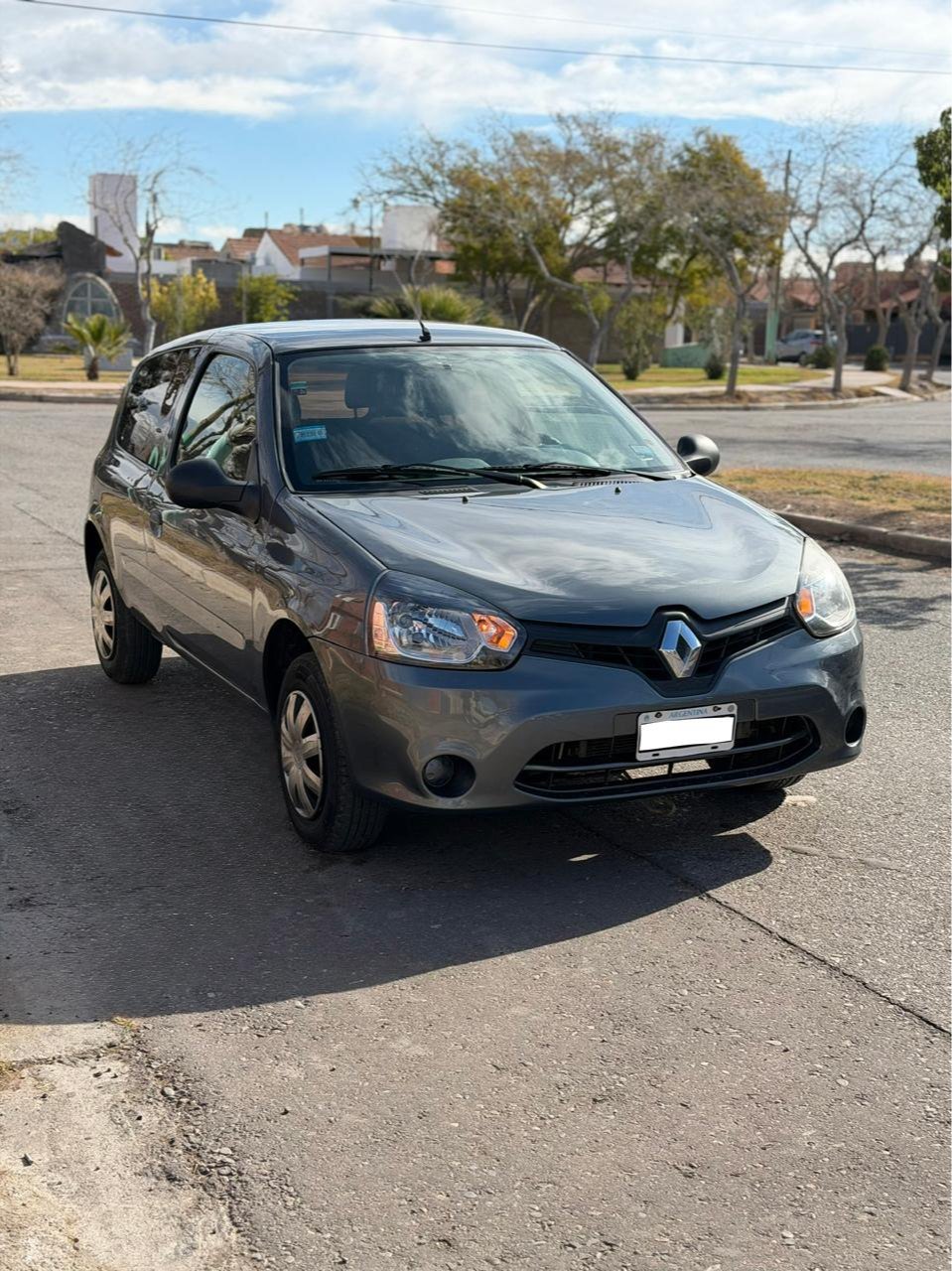 RENAULT CLIO Mio publicado por Genaro