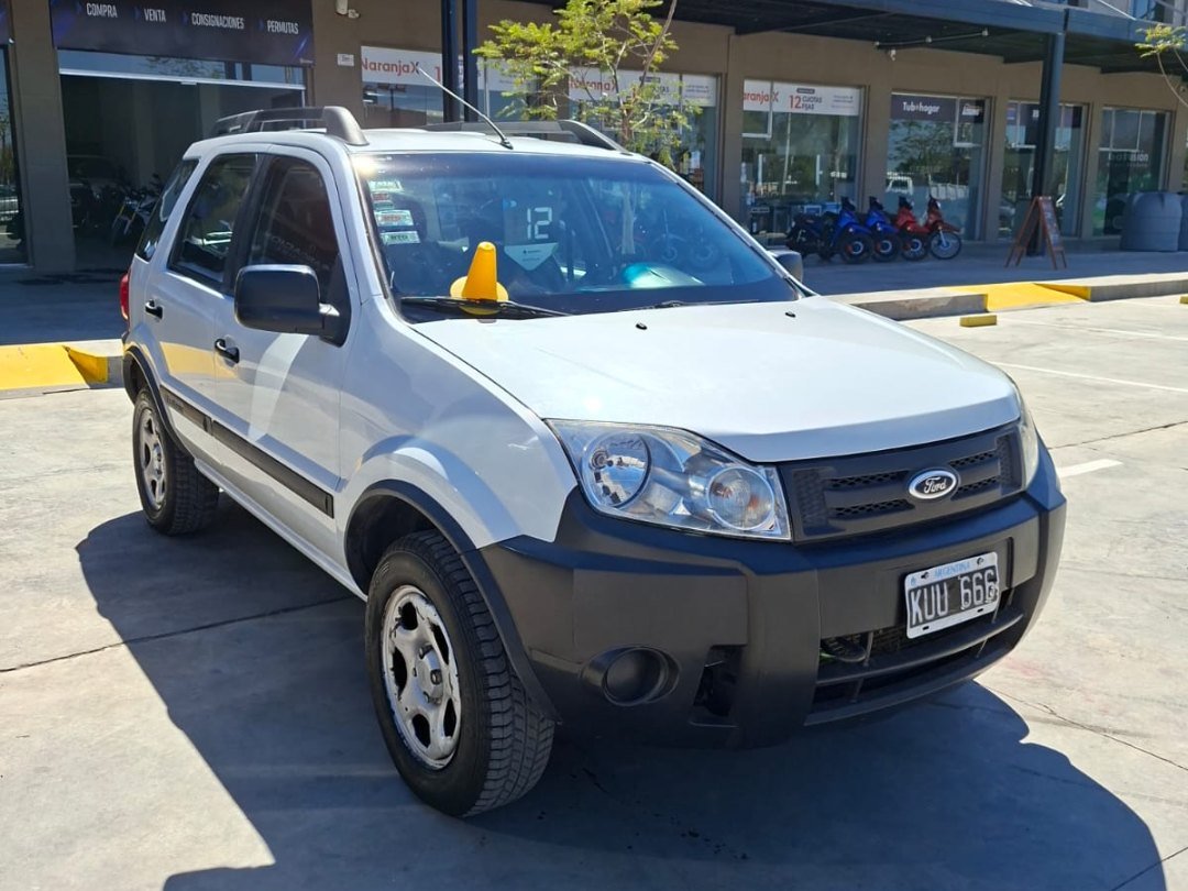 Foto de FORD ECO SPORT 1.6 XLS 2012, color blanco, en San Juan