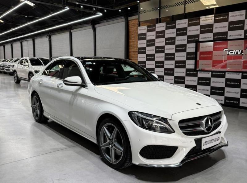 Foto de MERCEDES BENZ 250 C250 AMG Line 2019, color blanco, en San Juan