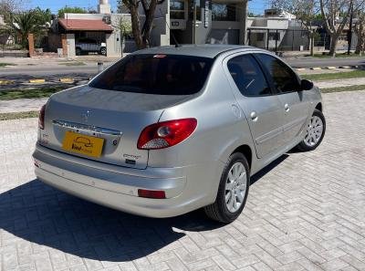 Foto de PEUGEOT 207 Feline 1.6 2013, color plata, en San Juan