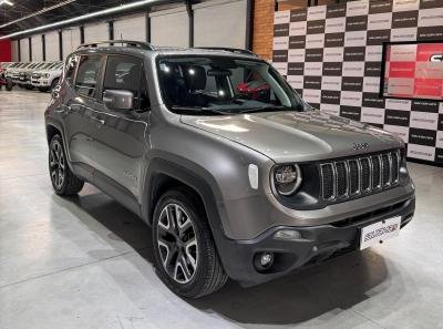 CHRYSLER / DODGE JEEP RENEGADE 1.8 Longitude AT vendido por Leonardo Fuentes