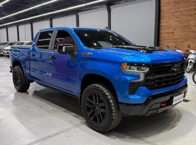 Foto de CHEVROLET PICK-UP SILVERADO Z81 2025, color azul, en San Juan
