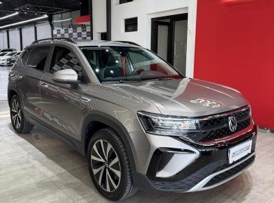 Foto de VOLKSWAGEN TAOS Confortline AT 250tsi 2024, color sin color especificado, en San Juan