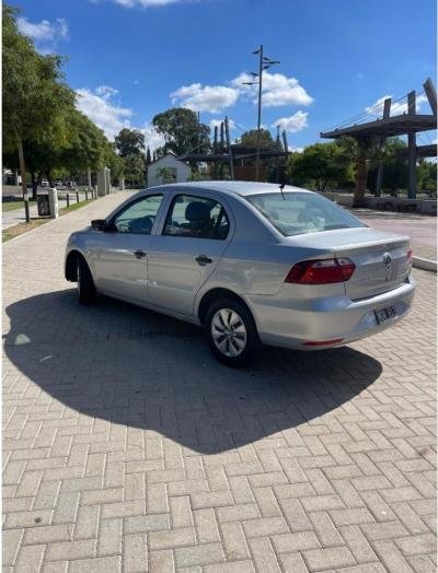 Foto de VOLKSWAGEN VOYAGE CONFORLINE 1.6 2013, color gris, en San Juan