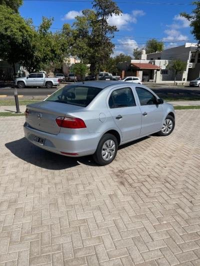 Foto de VOLKSWAGEN VOYAGE CONFORLINE 1.6 2013, color gris, en San Juan