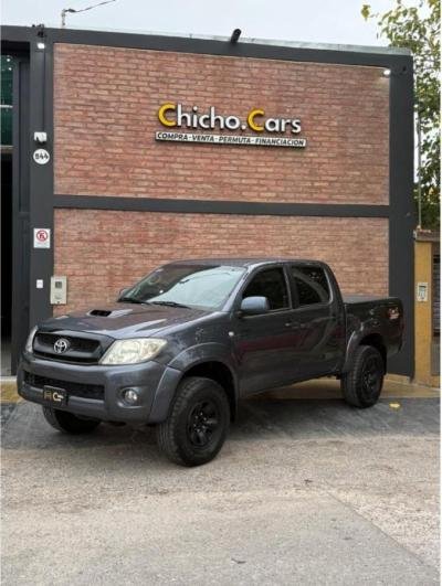 Foto de TOYOTA HILUX HILUX SR 2011, color sin color especificado, en San Juan