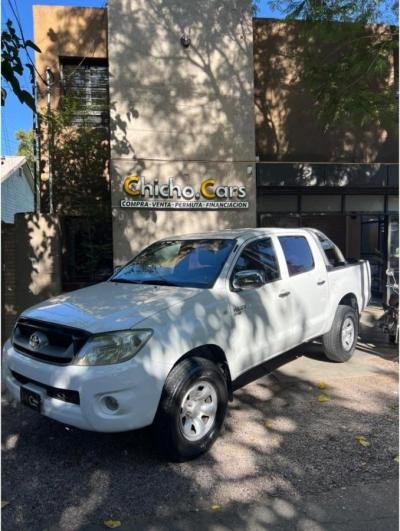 Foto de TOYOTA HILUX DX 2009, color sin color especificado, en San Juan
