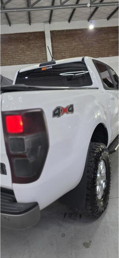 Foto de FORD RANGER XLS 4X4 2023, color blanco, en San Juan