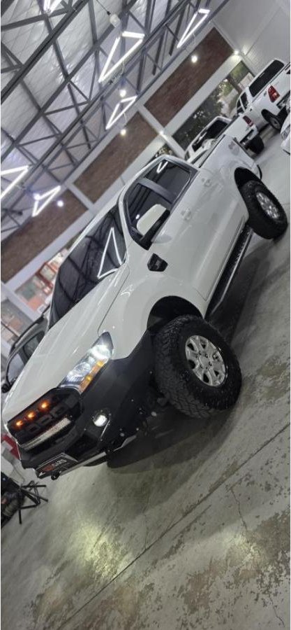 Foto de FORD RANGER XLS 4X4 2023, color blanco, en San Juan
