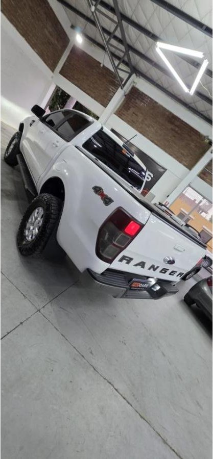 Foto de FORD RANGER XLS 4X4 2023, color blanco, en San Juan