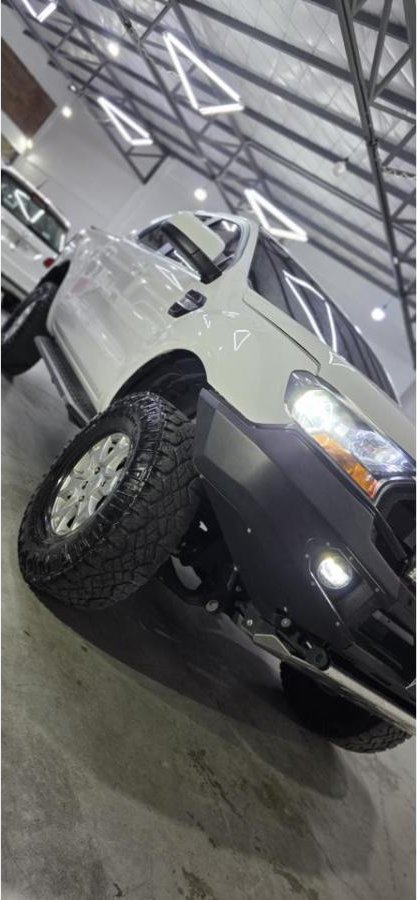 Foto de FORD RANGER XLS 4X4 2023, color blanco, en San Juan