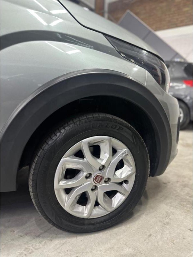 Foto de FIAT MOBI Way 2018, color gris, en San Juan