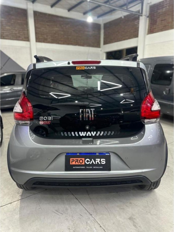 Foto de FIAT MOBI Way 2018, color gris, en San Juan