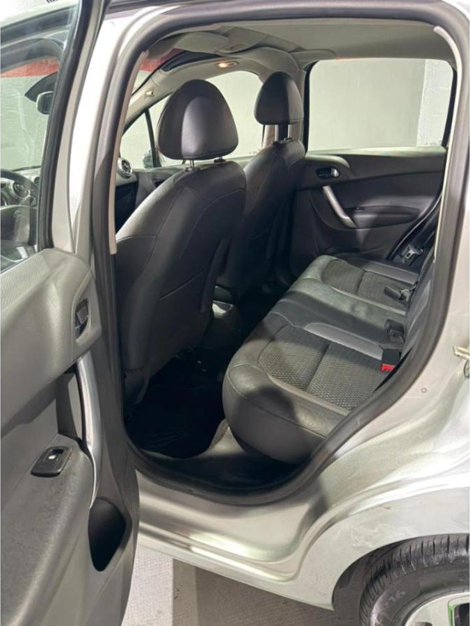 Foto de CITROEN C 3 1.6 VVTI EXCLUSIVE 2013, color gris, en San Juan