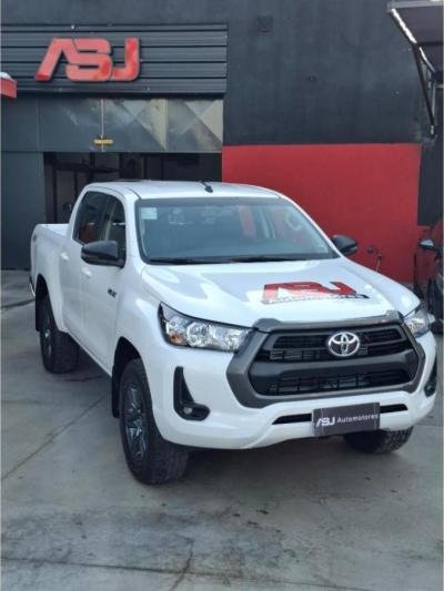 TOYOTA HILUX 2.8 Cd Sr 204cv 4x4 Mt publicado por Automotores San Juan