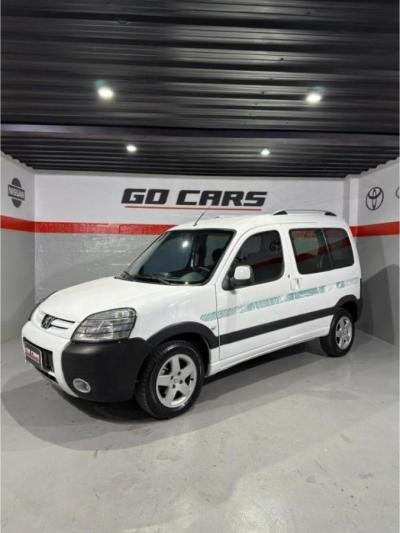 Foto de PEUGEOT PARTNER 1.6 PATAGONICA 2018, color blanco, en San Juan