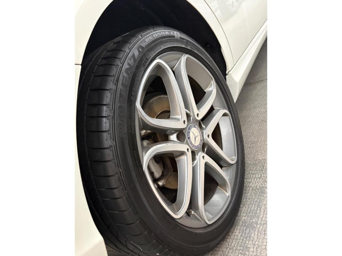 Foto de MERCEDES BENZ 200 Bluefficiency urban At 2017, color sin color especificado, en San Juan