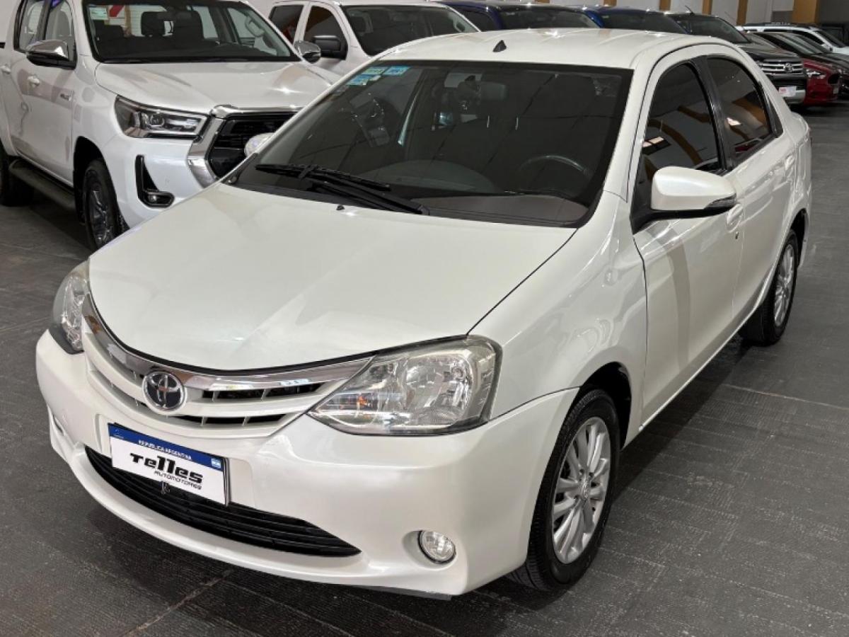 Foto de TOYOTA ETIOS 1.5 xls 2016, color sin color especificado, en San Juan