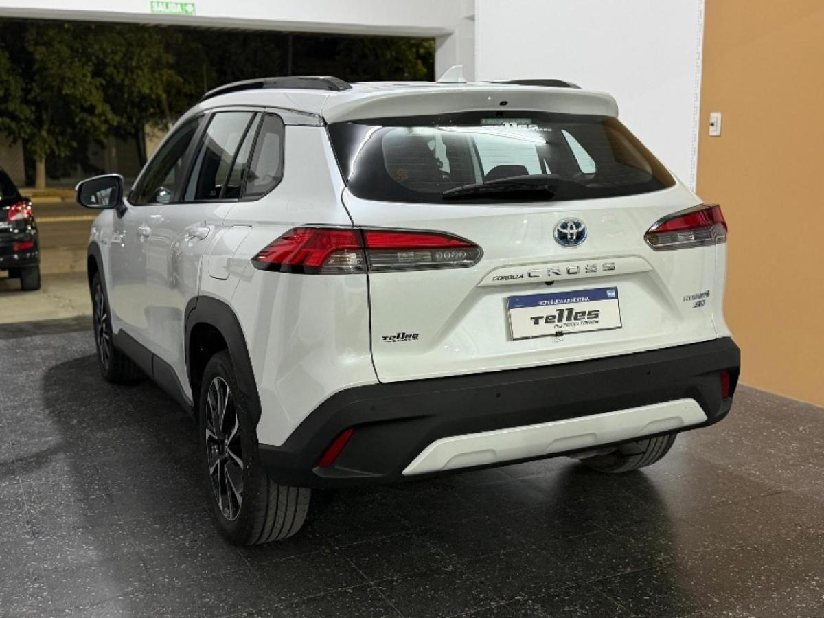 Foto de TOYOTA COROLLA CROSS Seg híbrida 2023, color sin color especificado, en San Juan