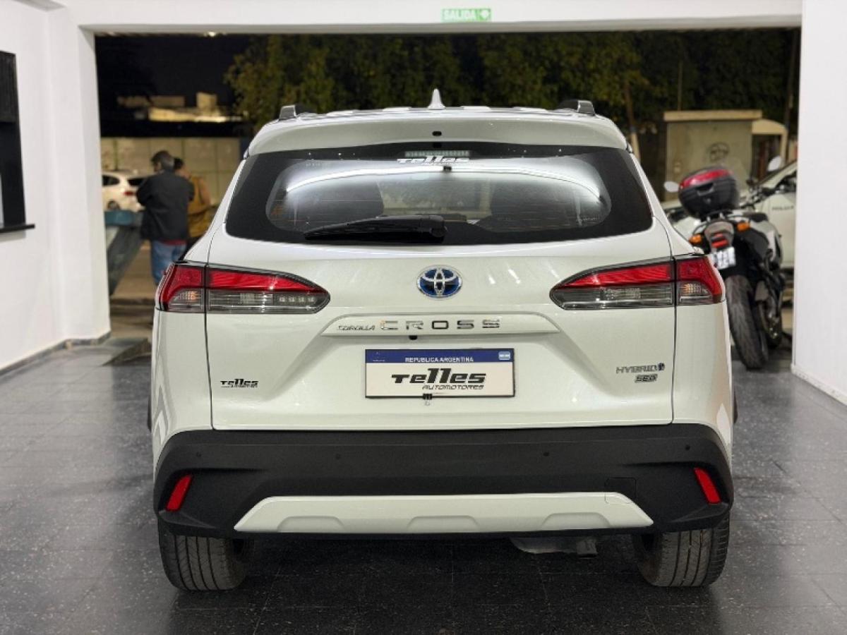 Foto de TOYOTA COROLLA CROSS Seg híbrida 2023, color sin color especificado, en San Juan