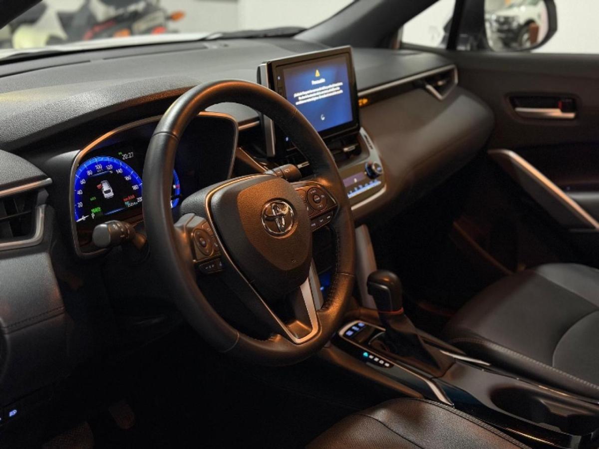 Foto de TOYOTA COROLLA CROSS Seg híbrida 2023, color sin color especificado, en San Juan