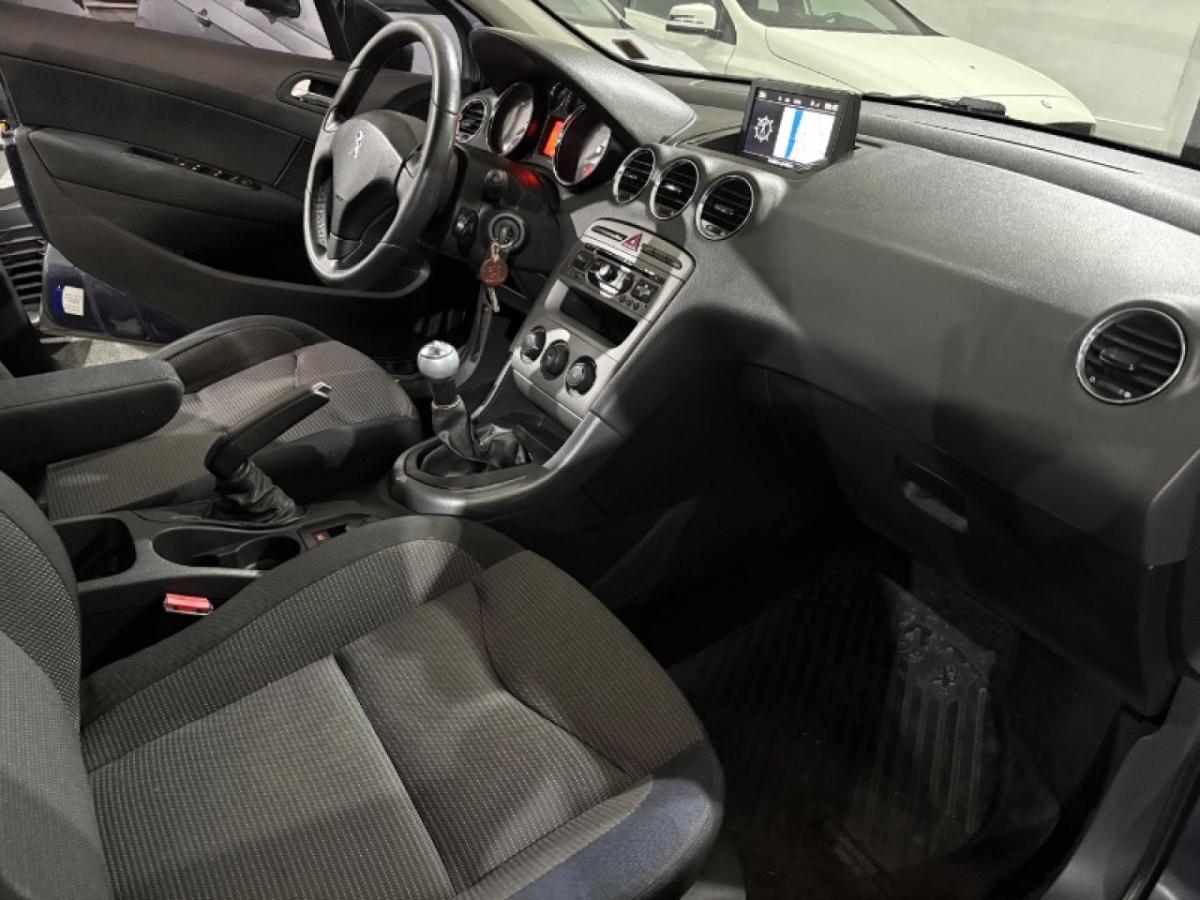 Foto de PEUGEOT 308 Allure nav Hdi 2013, color sin color especificado, en San Juan