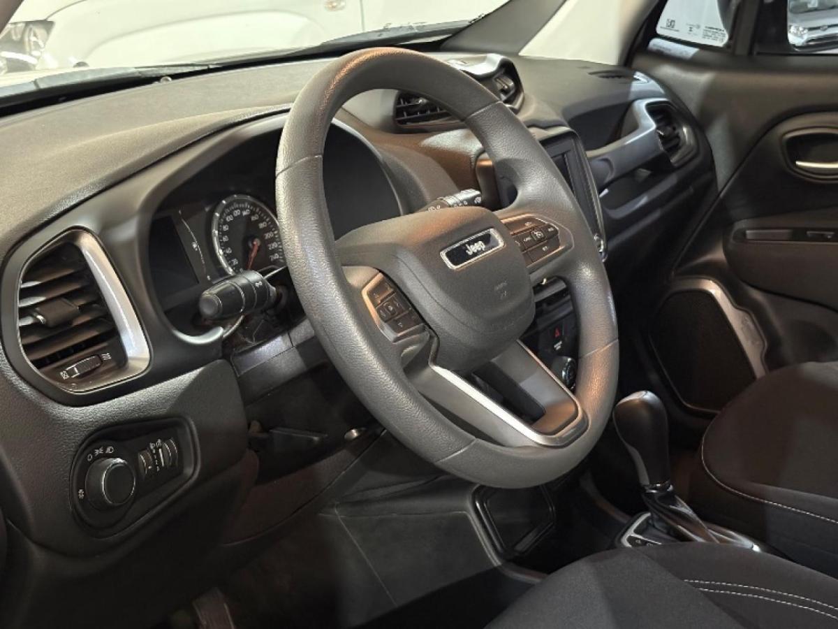 Foto de CHRYSLER / DODGE JEEP RENEGADE 1.8 sport A/T 2023, color sin color especificado, en San Juan