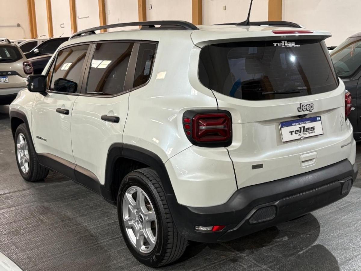 Foto de CHRYSLER / DODGE JEEP RENEGADE 1.8 sport A/T 2023, color sin color especificado, en San Juan