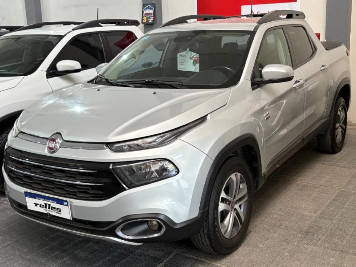 Foto de FIAT TORO XTR diésel manual 2017, color sin color especificado, en San Juan