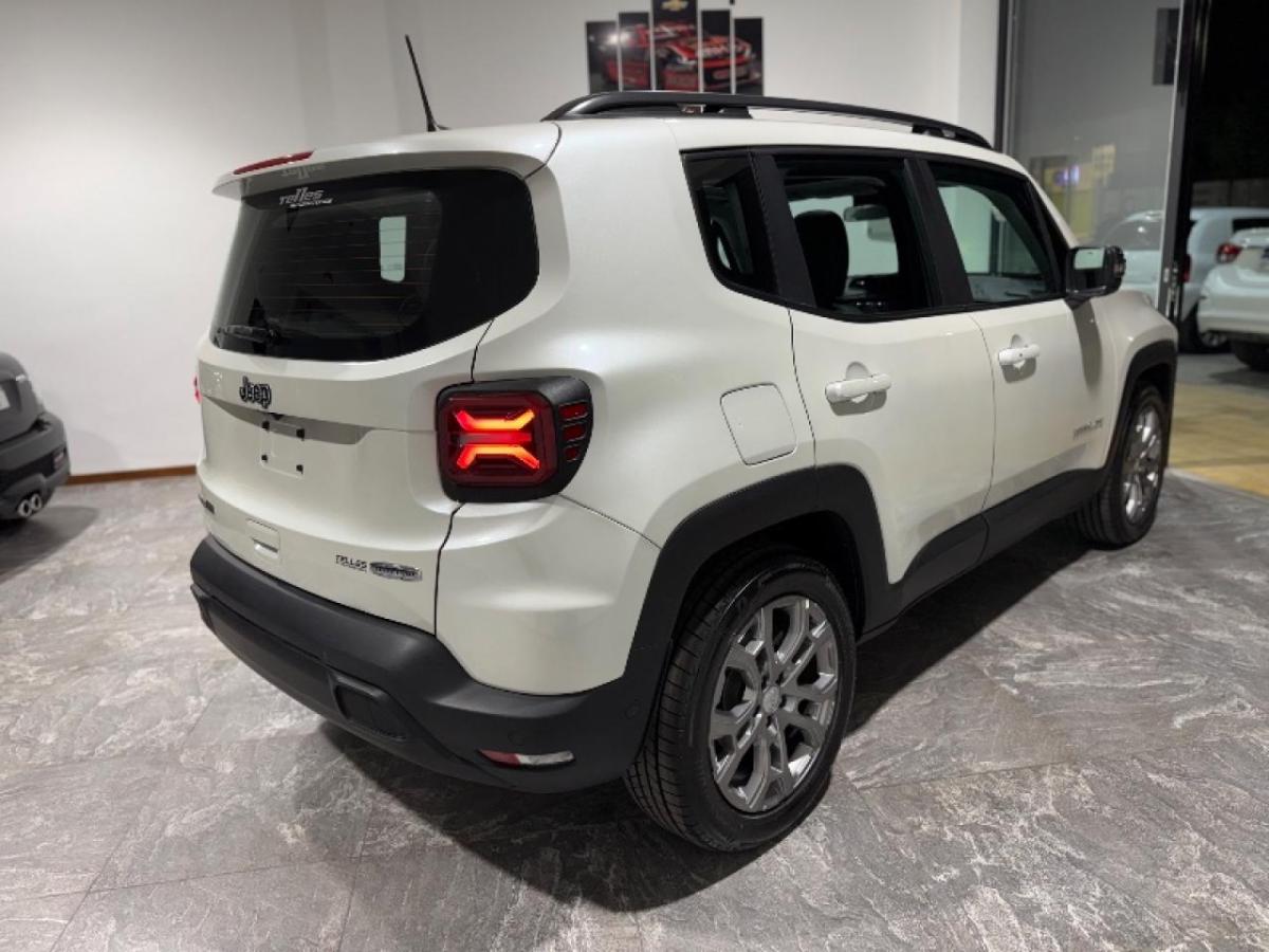 Foto de CHRYSLER / DODGE JEEP RENEGADE LONGITUDE 1.3t a/t 2025, color sin color especificado, en San Juan