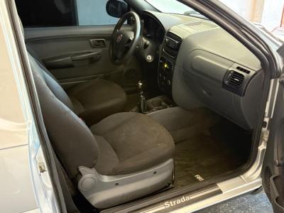 Miniatura de FIAT STRADA 1.4