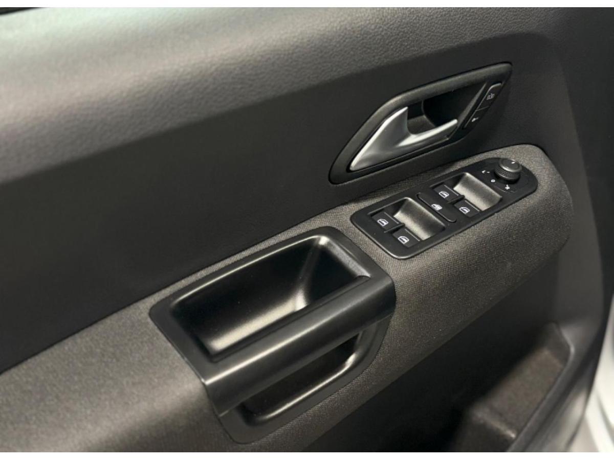 Foto de VOLKSWAGEN AMAROK COMFORTLINE 180cv a/t 4x2 2026, color sin color especificado, en San Juan