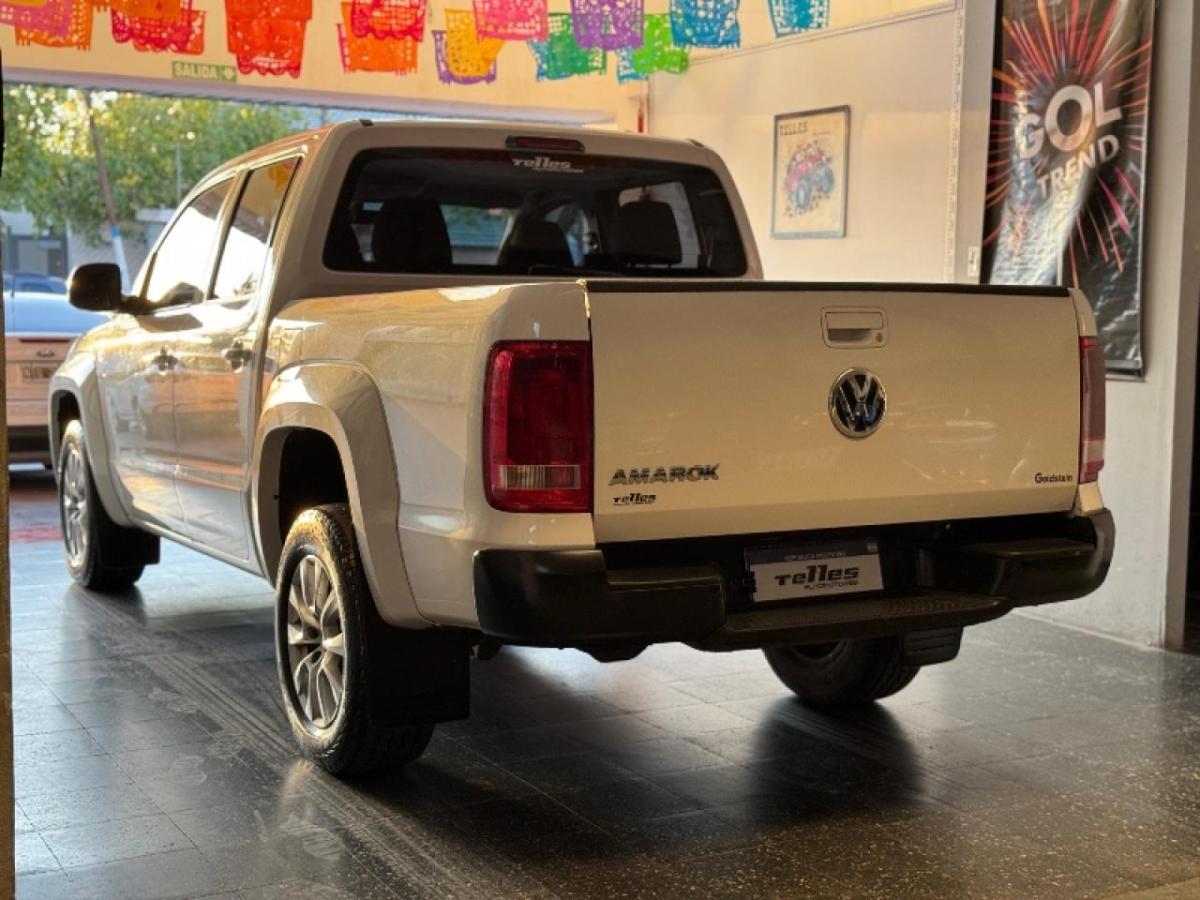 Foto de VOLKSWAGEN AMAROK Confort 180cv AT 4x2 2021, color sin color especificado, en San Juan